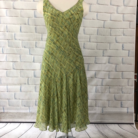 Jones Wear Dresses & Skirts - JONES WEAR Green dress size 6